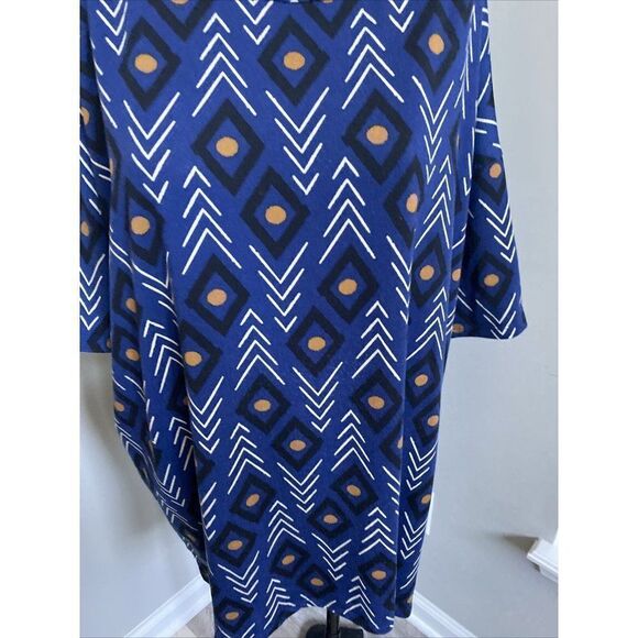 LuLaRoe Irma SMALL 95% Polyester 5% Spandex Navy, - Picture 3 of 6